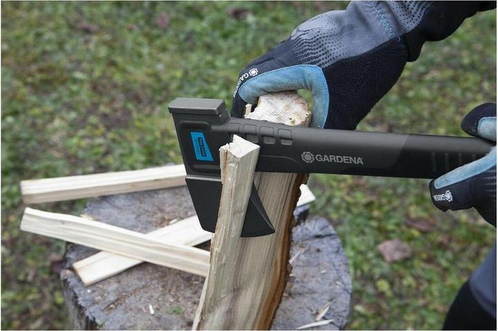 Actual product image Gardena Universal axe 900 B