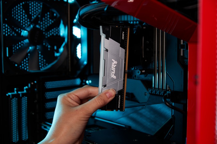 Actual product image Kingston 256GBDDR4-3200MT/S CL16 DIMM (8 x 32GB, 3200 MHz, DDR4-RAM, DIMM)