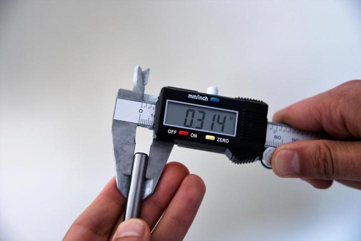 Actual product image Brilliant Tools digital calliper gauge (23.50 cm)