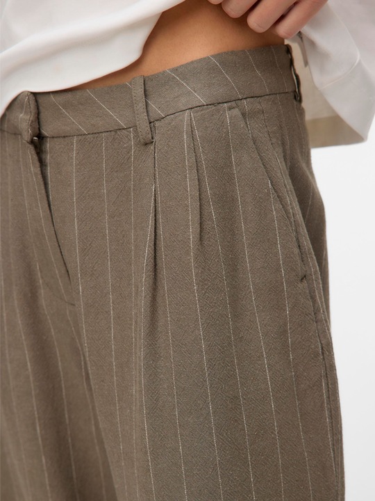 Image du produit Vero Moda VMMINDY Pantalon à taille moyenne Pantalon à coupe large (34)