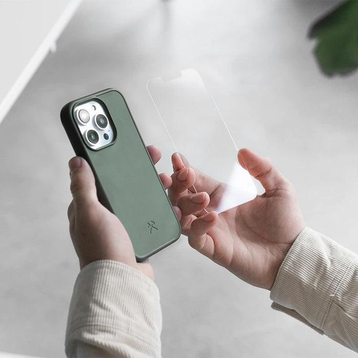 Produktbild Woodcessories Premium Glass 2.5D (1 Stück, Apple iPhone 14)