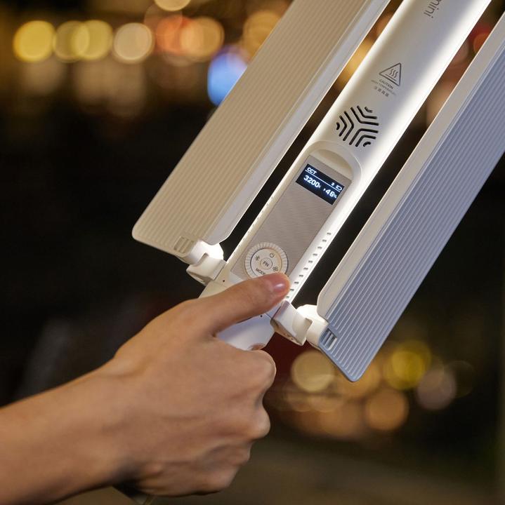 Actual product image Godox LED LC500R MINI Light tube RGB Wit (Rod light)