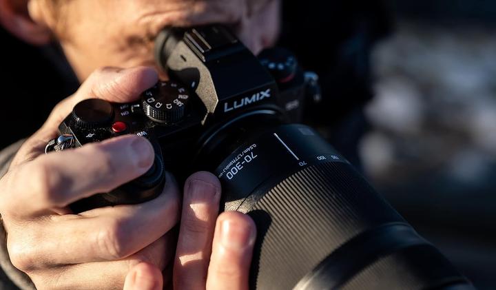 Produktbild Panasonic Lumix S 70-300mm f/4.5-5.6 OIS (L-Mount, Vollformat)