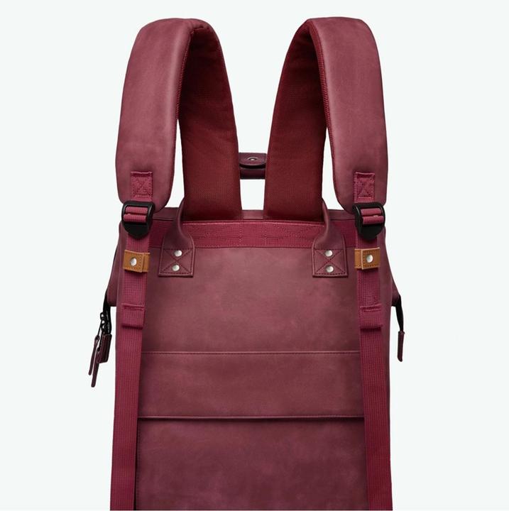 Actual product image Cabaia Adventurer L Nubuck (26 l)