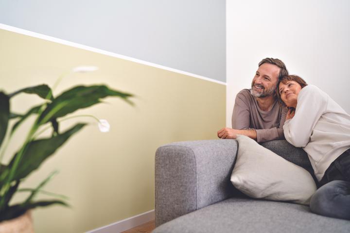 Produktbild tesa Malerkrepp PROFESSIONAL, Malerband für besonders präzises Abkleben (30 mm)