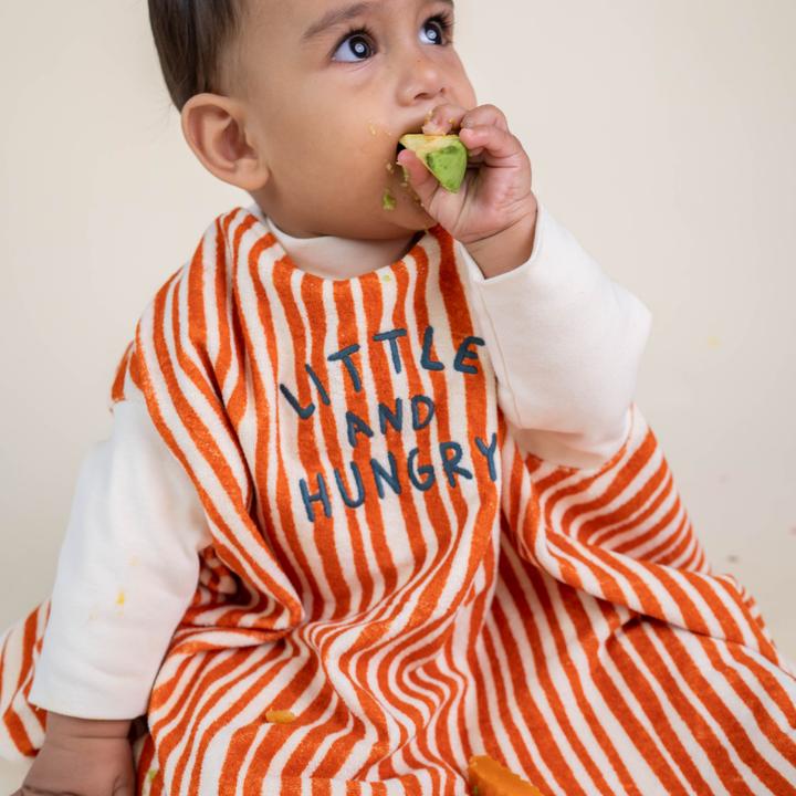 Actual product image Little Casimir Lätzchen mit Ärmeln – wasserdicht, saugfähig & verstellbar, für Babys 6M-4J (6 months)