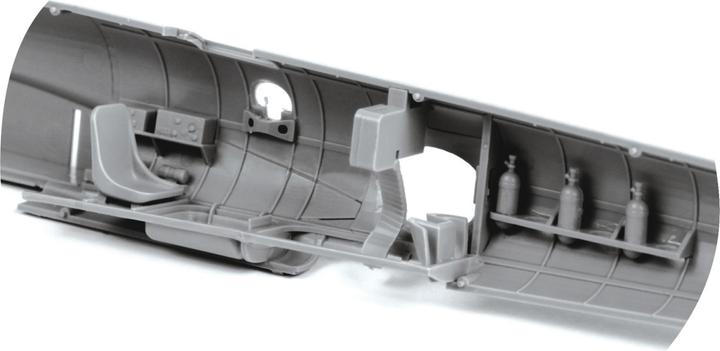 Actual product image Tamiya 1:48 Petlyakov Pe-2