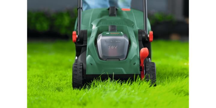 Image du produit Bosch Home & Garden Rotak 18V-32 Set (Fonctionnement sur batterie)