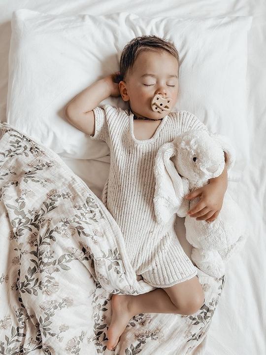 Immagine prodotto Hevea Succhietto in gomma naturale in confezione da 2 pezzi, Sabbia e Oceano - ortodontico (2 x, 3 - 36 M.)