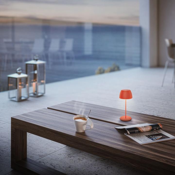 Produktbild Briloner Brilo unplugged RIFFLE Akku Mini Tischleuchte mit Lichtkante - Orange (150 lm)