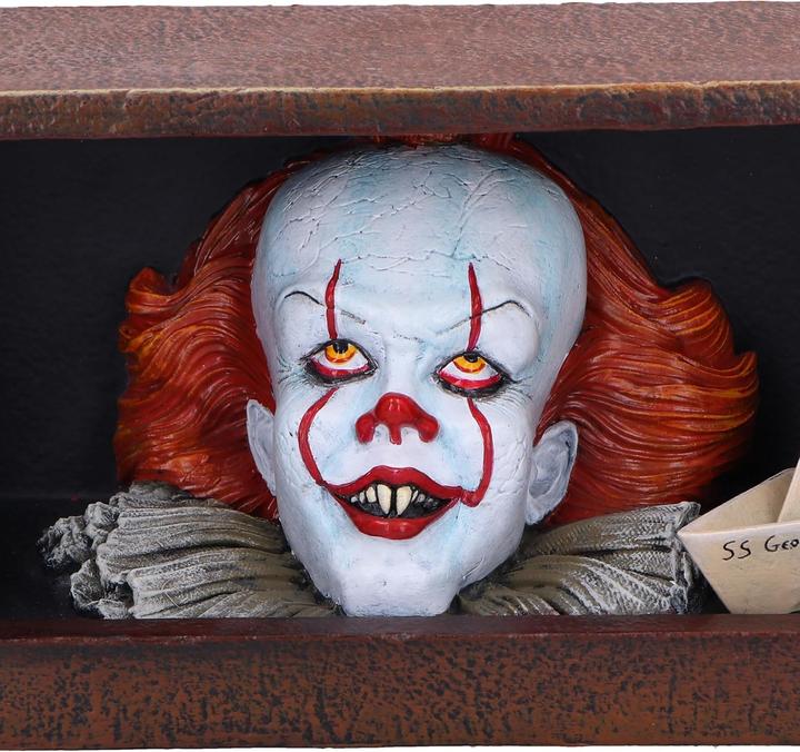 Produktbild Nemesis Now Es Figur Pennywise Drain 8 cm