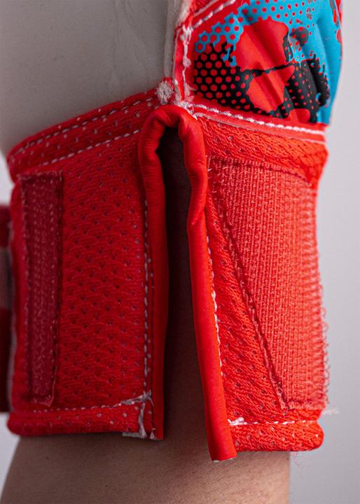 Actual product image Reusch Attrakt Solid Finger Support Junior (7)