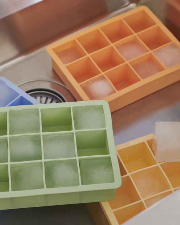 Actual product image HAY - Ice Cube Tray XL - Peach