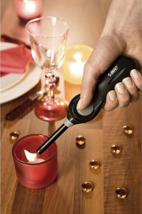 Actual product image Bic Megalighter U140