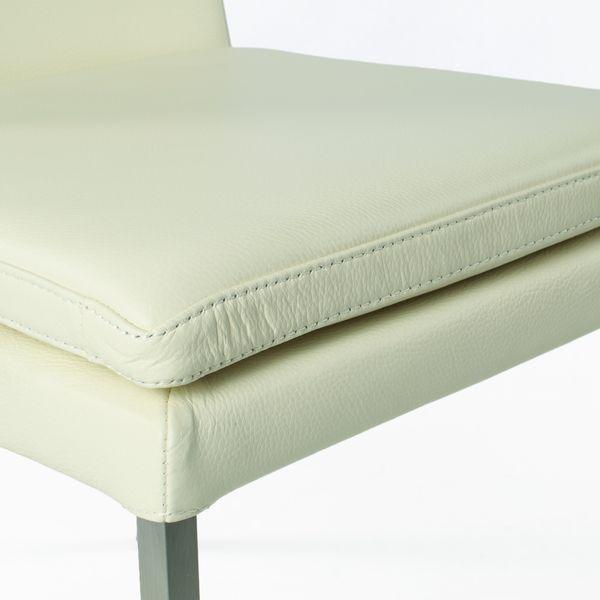 Thumbnail - SIX, Sessel, Ein stabiler und wertiger Lederstuhl mit gebürsteten Edelstahl Füssen.