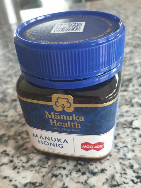 Actual product image Manuka Health 400+ Manuka honey (250 g)