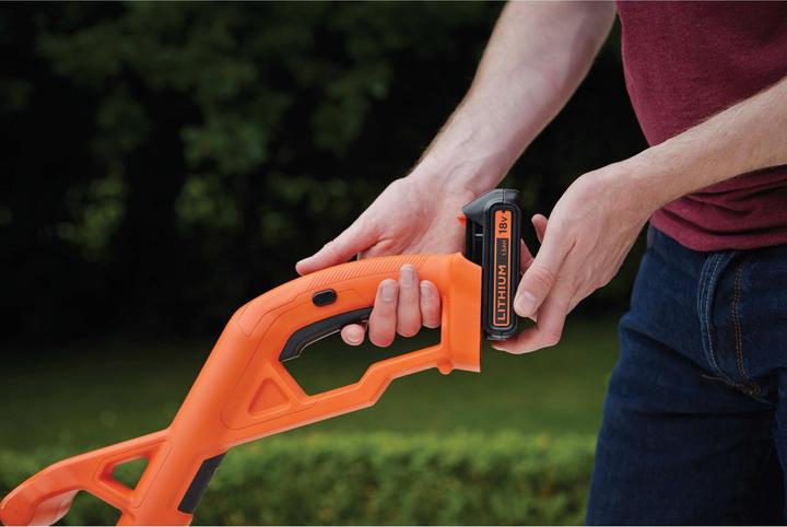 Produktbild Black & Decker AkkuRasentrimmer ST182320 Kit (Trimmfaden)