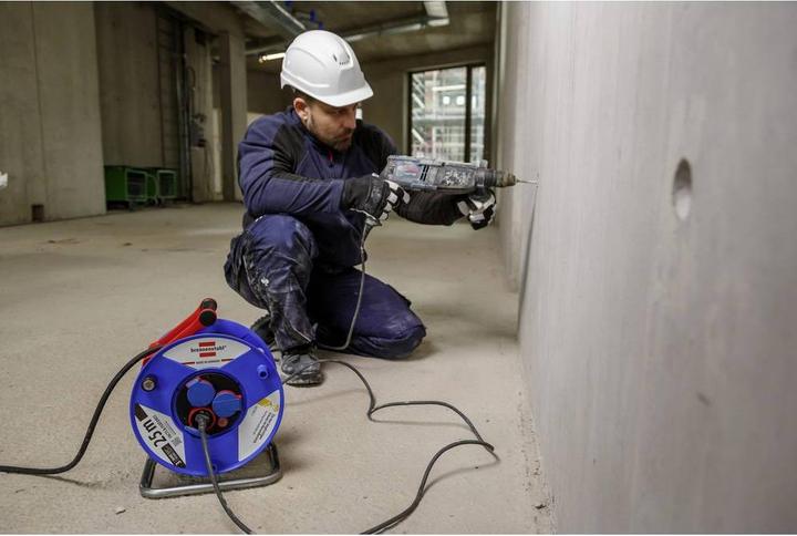 Productafbeelding Brennenstuhl IP44 Schuko kabelhaspel 25m 2,5mm (25 m, 2.50 mm²)