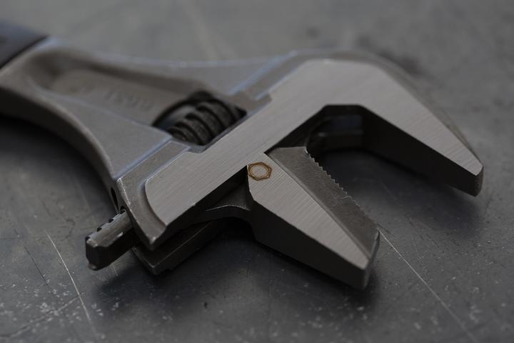 Produktbild Bahco ERGO 39-mm-Rollgabelschlüssel mit extragrosser Öffnungsweite, umstellbarer Backe, Zentralmutter und (39 mm)
