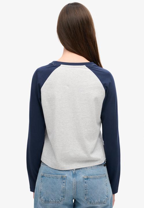 Actual product image Superdry Essential Logo Baseball Top (XL)