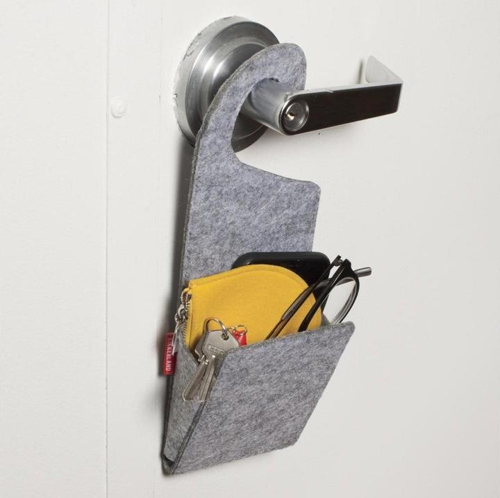 Actual product image Kikkerland Door Knob Pocket (15 cm, 4.35 l, 1x)