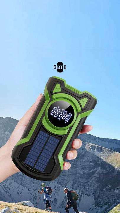 Produktbild Xtorm 5000 mAh Emergency Radio with Solar Panel, black/orange (AM, FM)