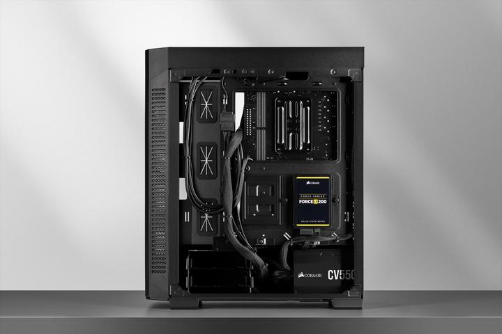Actual product image Corsair CV550 (550 W)