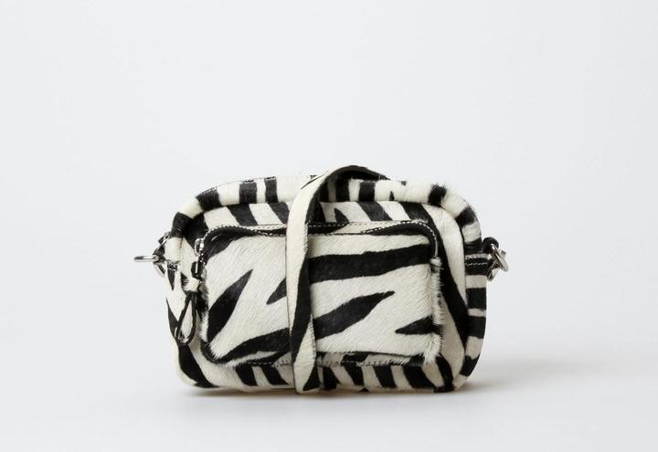 Actual product image Treats Vera