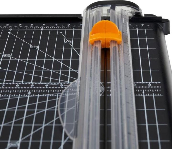 Actual product image Fiskars CREA 1077984 (A4)