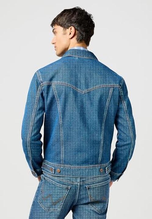 Actual product image Wrangler Classic Denim Jacket, Regular Fit, Machine Washable (XL)