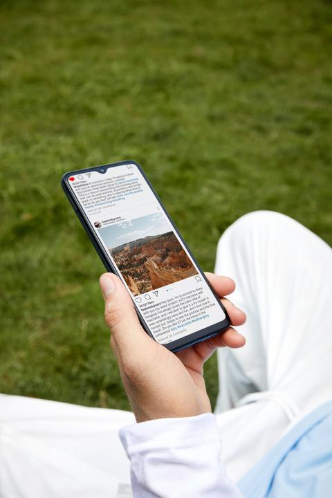 Actual product image TCL 40 NxtPaper 5G (256 GB, Starlight Black, 6.60", Hybrid Dual SIM, 5G)