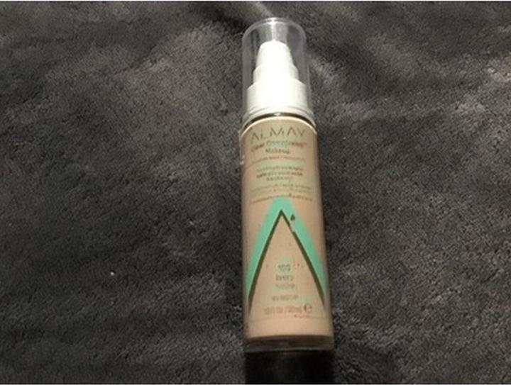 Actual product image Almay Clear Complexion Makeup Maximum Strength (100, 100 Ivory, Ivory)