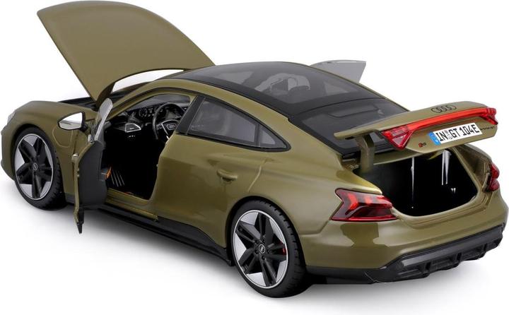Actual product image Bburago Audi RS e-tron GT 2022 1/18 green