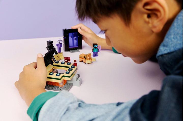 Actual product image LEGO Reise durch Nether und Endportal (21584, LEGO Minecraft)