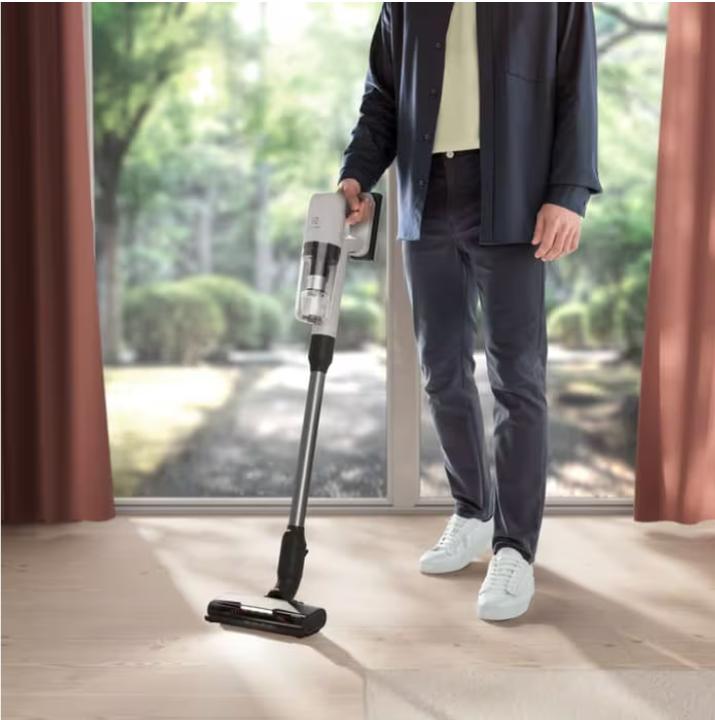 Actual product image Electrolux EP71HB14UV Stick Vacuum Cleaner/Electric Broom Battery Dry Bagless 0.3 l 57 W Cream 4 Ah
