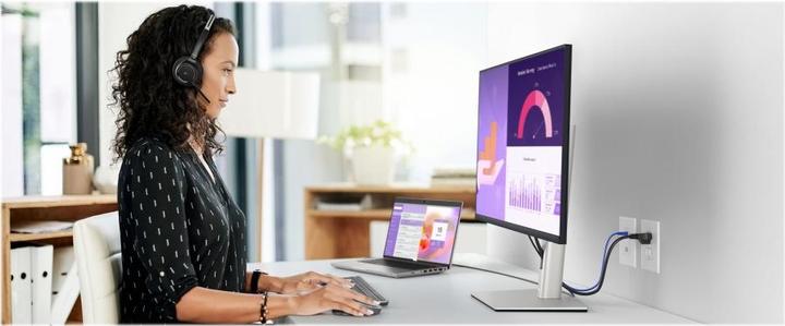 Produktbild Dell P3223QE (3840 x 2160 Pixel, 31.50")