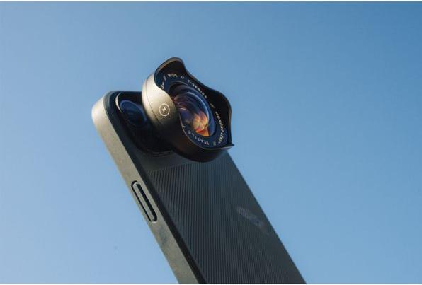 Actual product image Moment Wide Lens T-Series