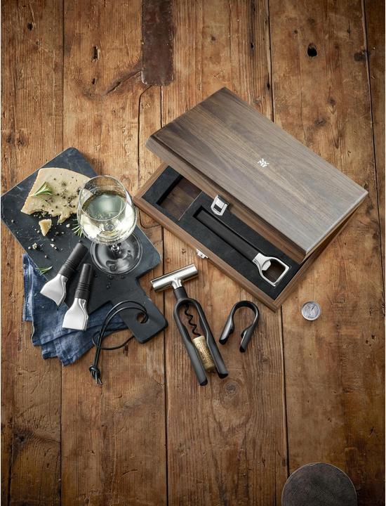 Produktbild WMF Sommelier Weinset 5tlg Korkenzieher Flaschenverschluss Walsnussholzbox Baric (Sommelier Set)