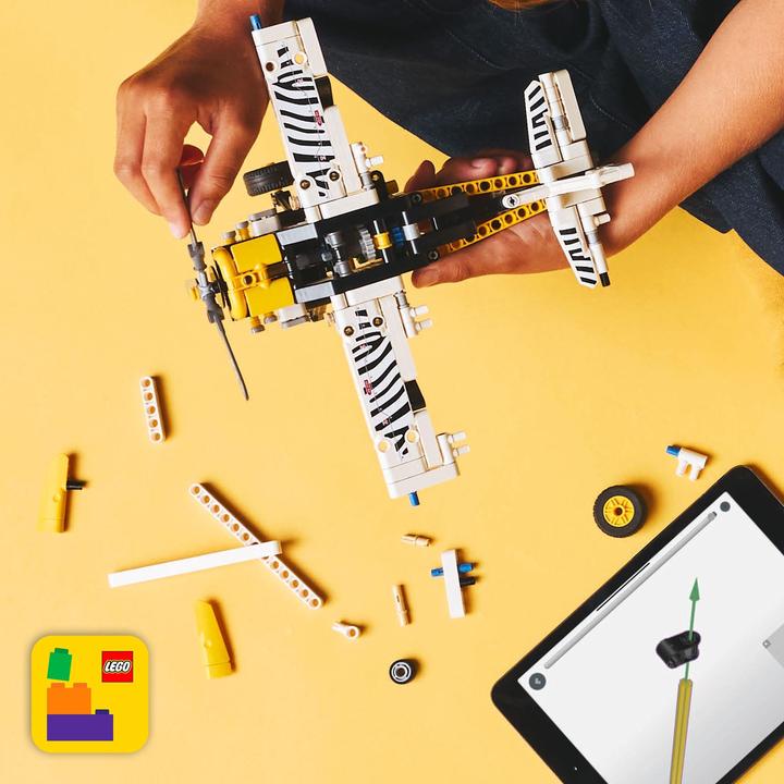 Produktbild LEGO Propellerflugzeug (42198, LEGO Technic)