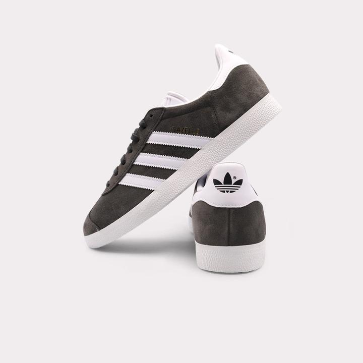 Actual product image Adidas Gazelle (42)