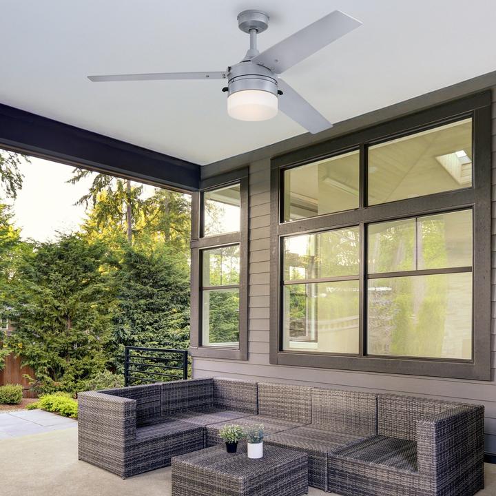 Immagine prodotto Westinghouse Outdoor Deckenventilator Riverton Silber mit Licht (54 dB)