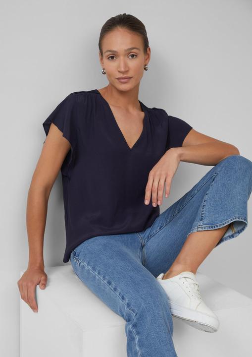 Produktbild S.Oliver Bluse Fliessende Viskosebluse mit Smok-Effekt und Volantärmeln (36)