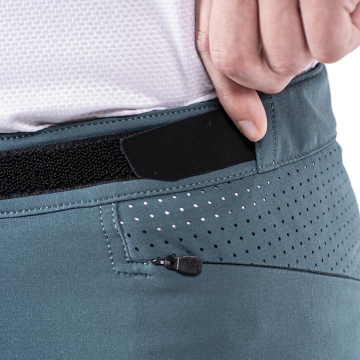 Actual product image Leatt MTB All-MTN 2.0 Shorts JR (XL)