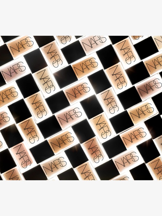 Produktbild NARS Cosmetics Light Reflecting Foundation (Oslo)
