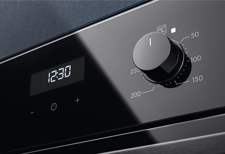 Produktbild Electrolux Piekarnik EOD5H70BZ