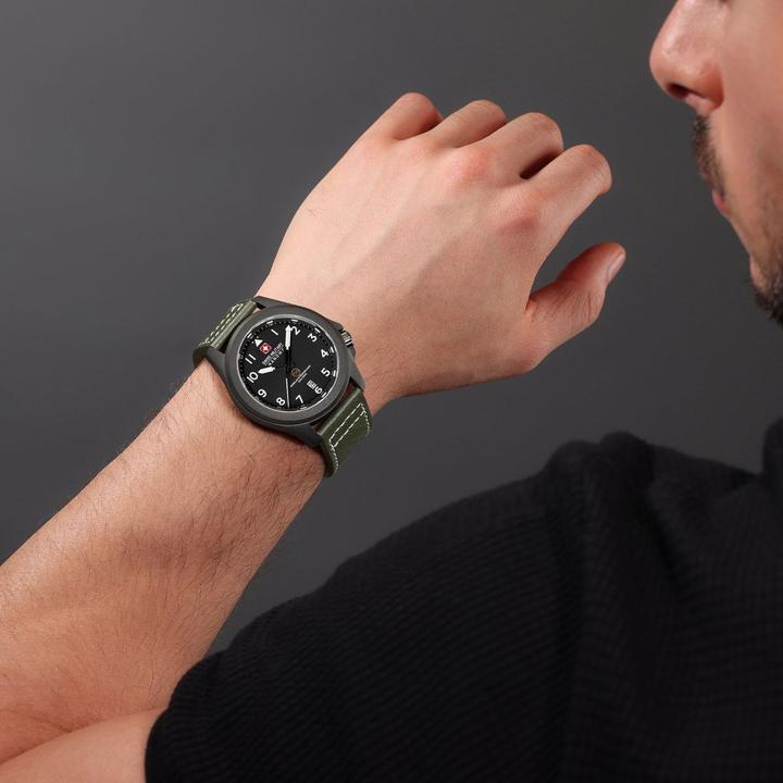 Actual product image Swiss Military Hanowa Fieldmaster Tritium (Swiss made, 42 mm)