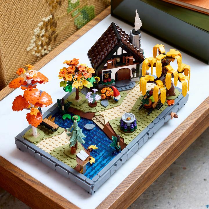 Produktbild LEGO Herbstlicher Landhausgarten (LEGO Icons)