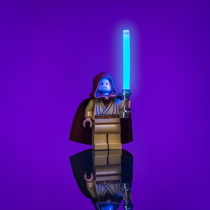 Produktbild Light my bricks LMB 2.0 Duell-Lichtschwerter mit Kollisionseffekt Rot & Blau mit 30 cm Flachkabel