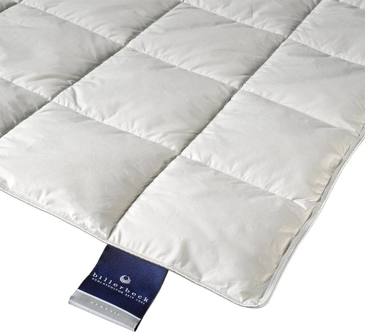 Produktbild Billerbeck Daunendecke Nena 306 Superlight extra leicht, Füllung: 100% Gänsedaunen (245 g, 155 x 200 cm)