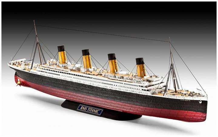 Actual product image Revell R.M.S. Titanic